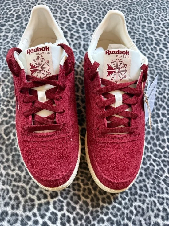 Reebok Classics Club C 85 Trainers Sneakers Hairy Suede Low-Top Sneakers Red 9 - Picture 14 of 15